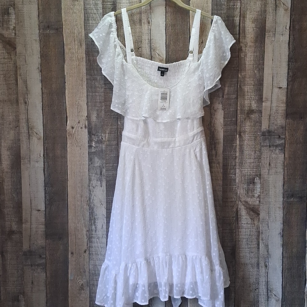 Women's Plus Size Torrid NWT Hanky Hem Skater Dress Sundress Size 1 1x 14 16 - Picture 4 of 5
